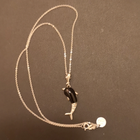 Dolphin necklace - Picture 2 of 3